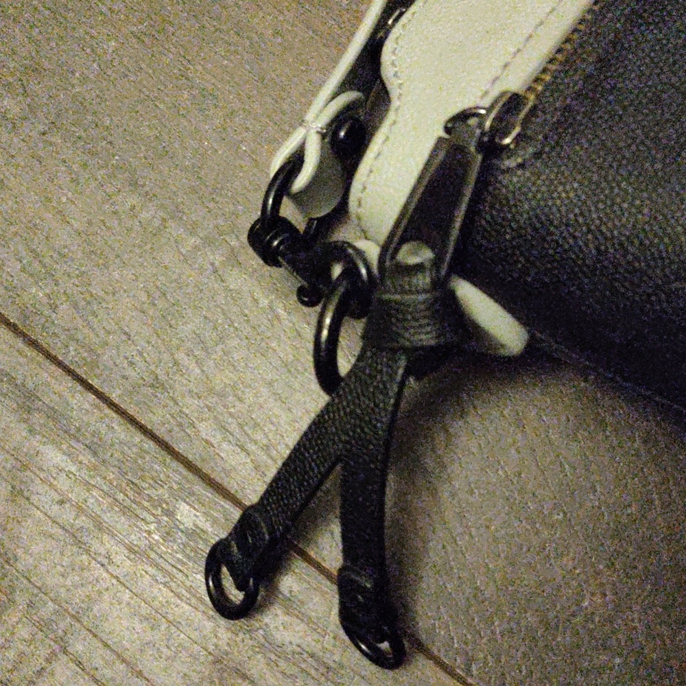Rebecca Minkoff City Leather Crossbody - Picture 4 of 10